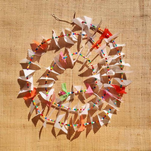 Guirlande tissu de spinnaker et perles multicolores n&deg;11