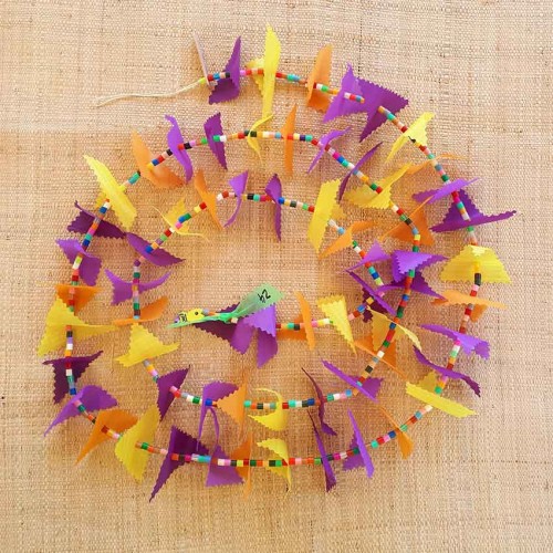 Guirlande tissu de spinnaker et perles multicolores n&deg;24