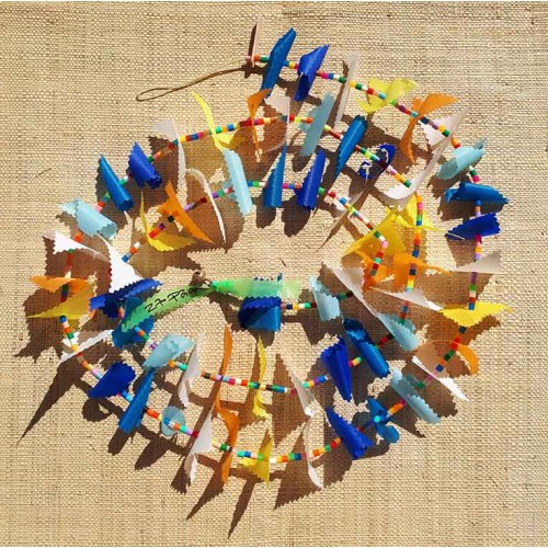 Guirlande tissu de spinnaker et perles multicolores n&deg;27 (dimanche de P&acirc;ques)