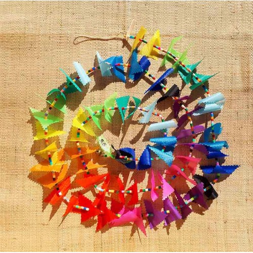 Guirlande tissu de spinnaker et perles multicolores n&deg;55 (10 mai)