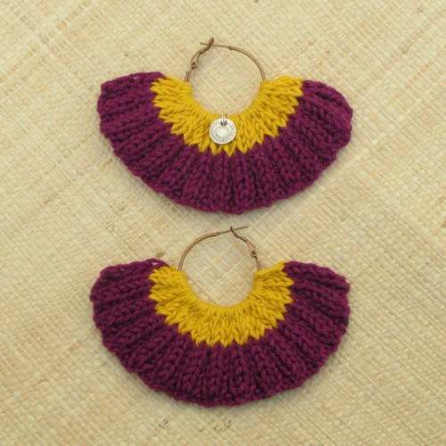 Boucles d'oreilles &eacute;ventail aubergine et jaune d'or