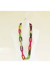 Collier chaîne, anneaux crochetés verts, rose, aubergine et orange